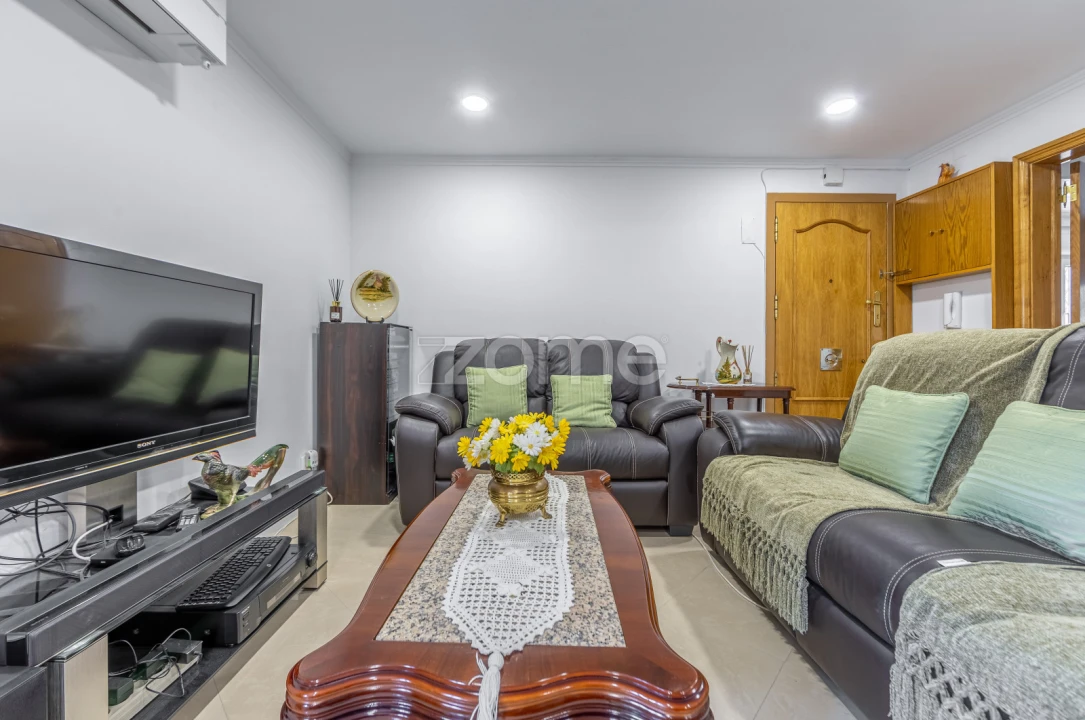 Apartamento T3 para Venda em Alfragide Foto 6