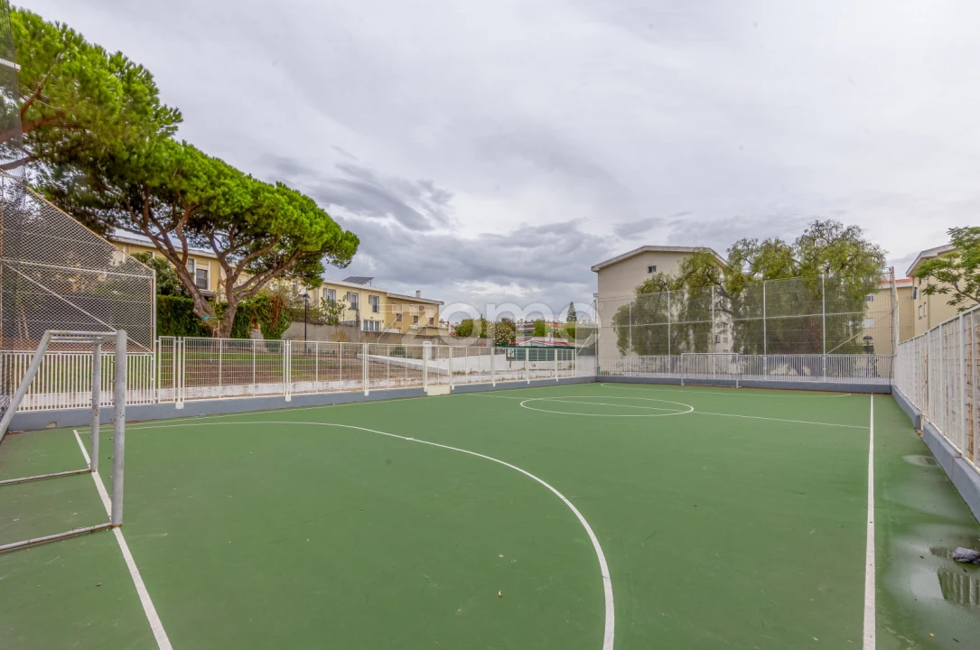 Apartamento T3 para Venda em Alfragide Foto 26
