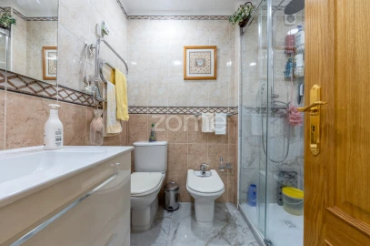 Apartamento T3 para Venda em Alfragide
