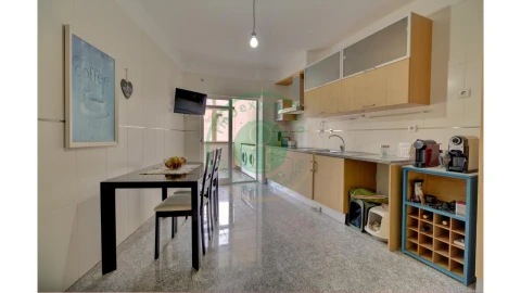 Apartamento T3 para Venda em Tavarede