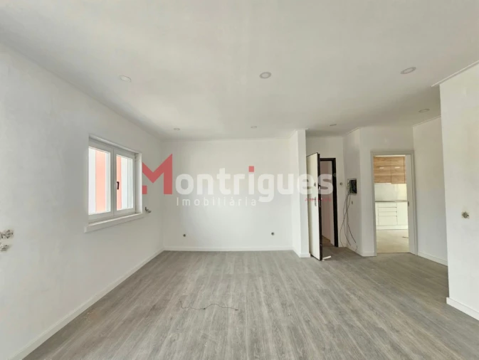Apartamento T3 para Venda em Alto do Seixalinho, Santo André e Verderena Foto 5