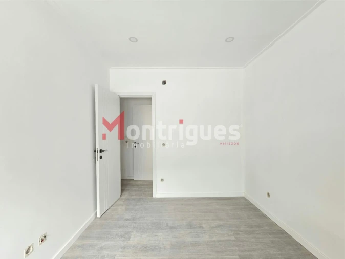 Apartamento T3 para Venda em Alto do Seixalinho, Santo André e Verderena Foto 9