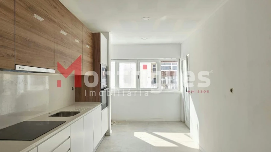 Apartamento T3 para Venda em Alto do Seixalinho, Santo André e Verderena