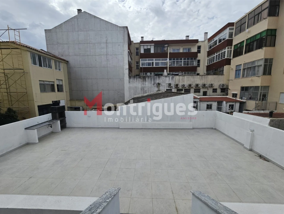 Apartamento T3 para Venda em Alto do Seixalinho, Santo André e Verderena Foto 1