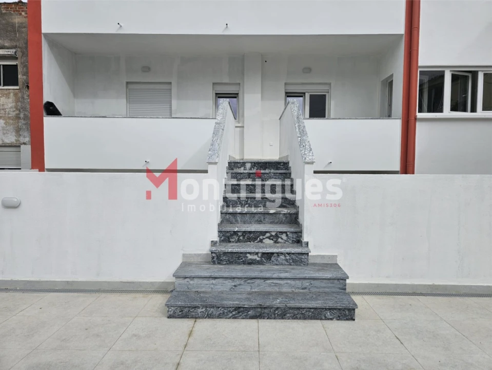 Apartamento T3 para Venda em Alto do Seixalinho, Santo André e Verderena Foto 4