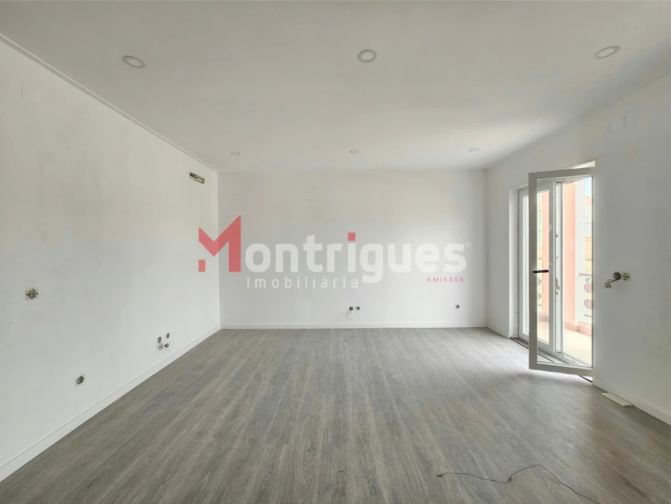 Apartamento T3 para Venda em Alto do Seixalinho, Santo André e Verderena Foto 8