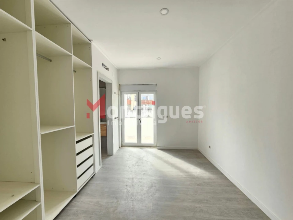Apartamento T3 para Venda em Alto do Seixalinho, Santo André e Verderena Foto 12