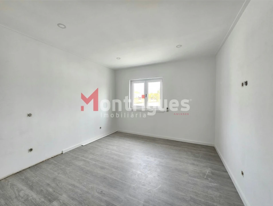 Apartamento T3 para Venda em Alto do Seixalinho, Santo André e Verderena Foto 16
