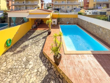 Moradia T4 para Venda em Santa Maria e São Miguel, São Martinho, São Pedro Penaferrim