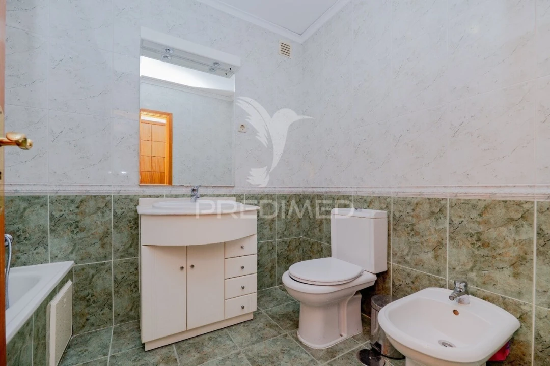 Apartamento T3 para Venda em Ferreiros e Gondizalves Foto 27