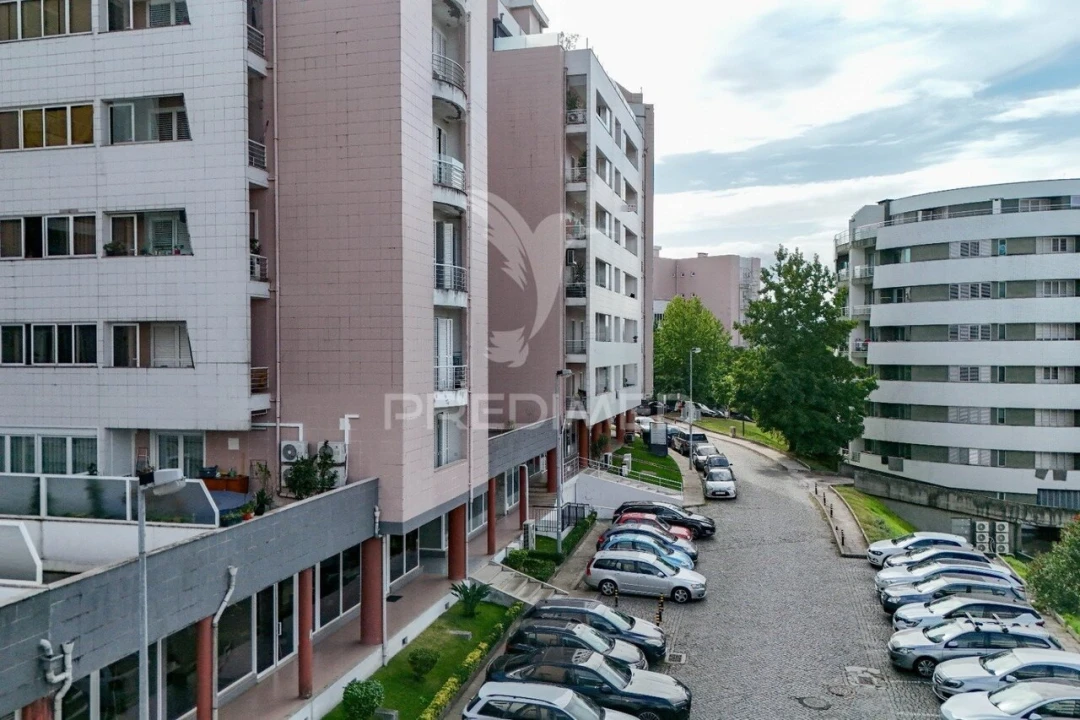 Apartamento T3 para Venda em Ferreiros e Gondizalves Foto 33