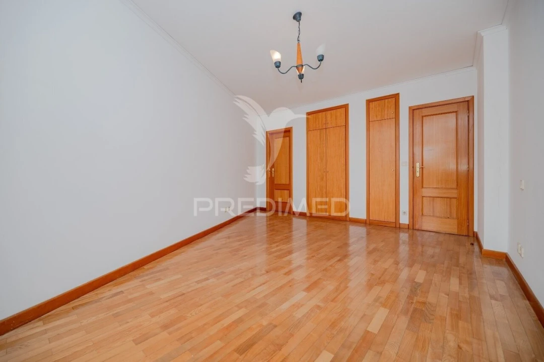 Apartamento T3 para Venda em Ferreiros e Gondizalves Foto 26