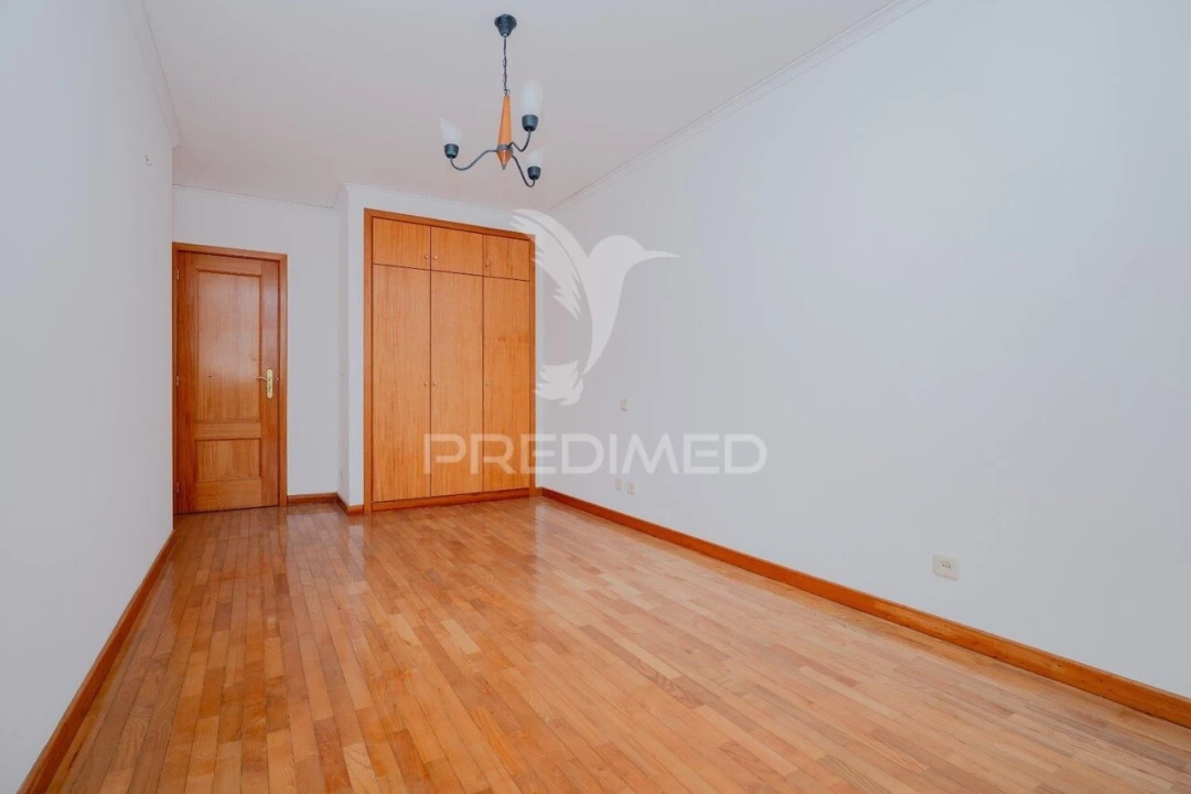 Apartamento T3 para Venda em Ferreiros e Gondizalves Foto 24