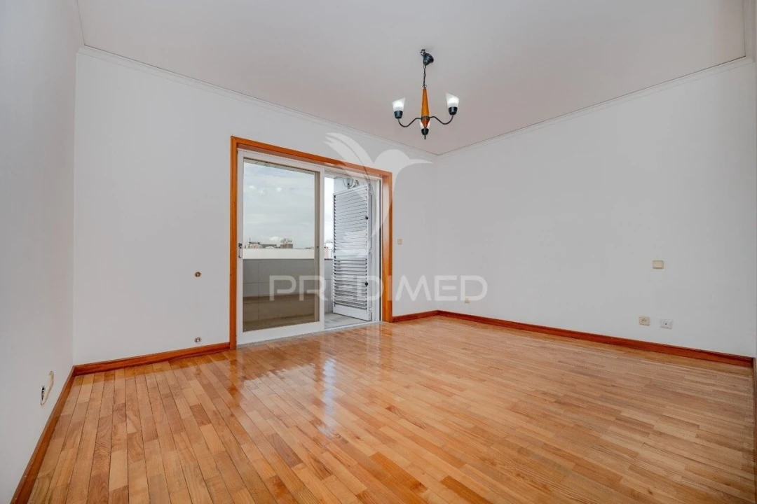Apartamento T3 para Venda em Ferreiros e Gondizalves Foto 29