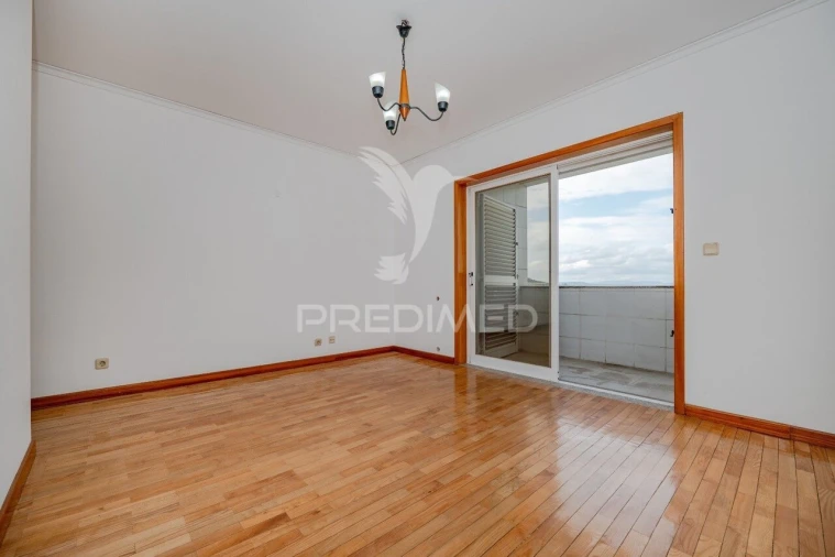 Apartamento T3 para Venda em Ferreiros e Gondizalves Foto 18
