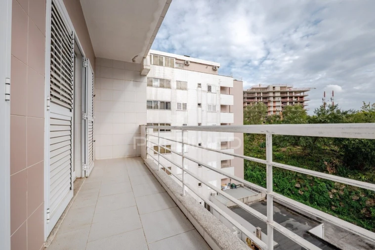 Apartamento T3 para Venda em Ferreiros e Gondizalves Foto 30