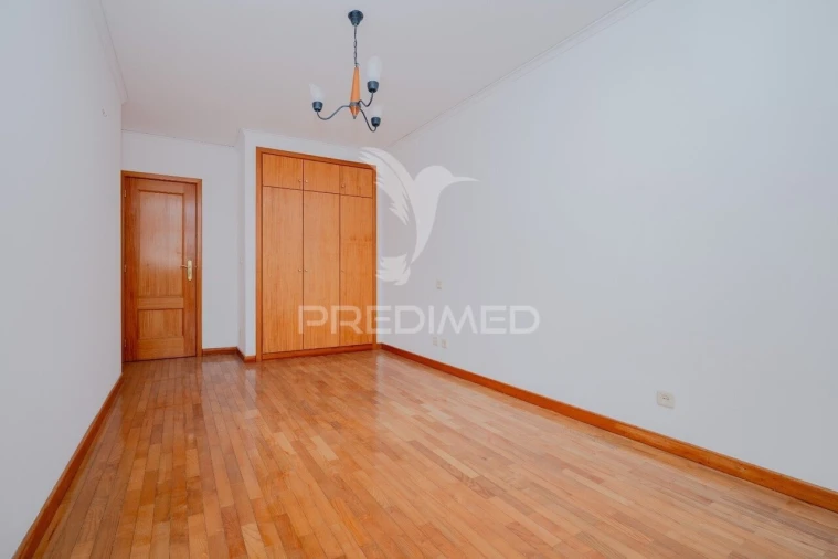Apartamento T3 para Venda em Ferreiros e Gondizalves Foto 24