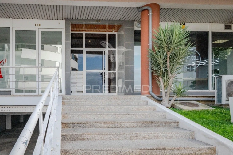 Apartamento T3 para Venda em Ferreiros e Gondizalves Foto 31