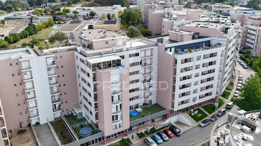Apartamento T3 para Venda em Ferreiros e Gondizalves
