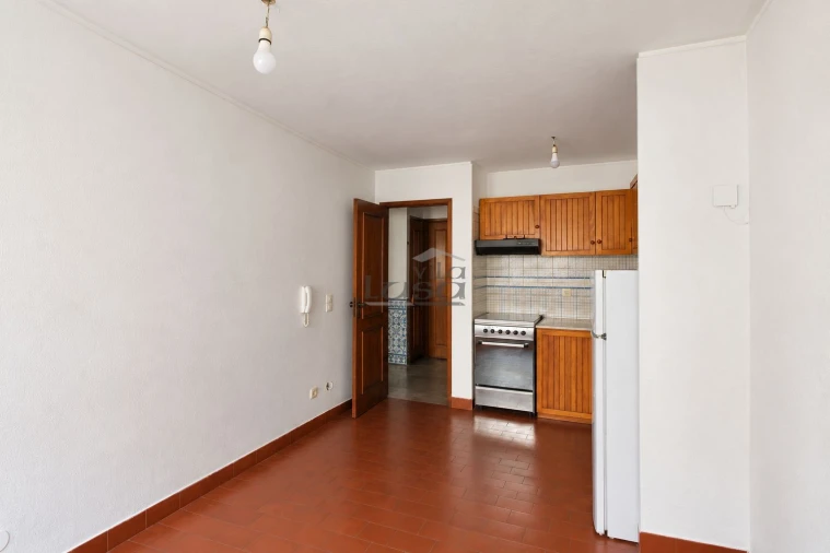 Apartamento T1 para Venda em Paranhos Foto 7