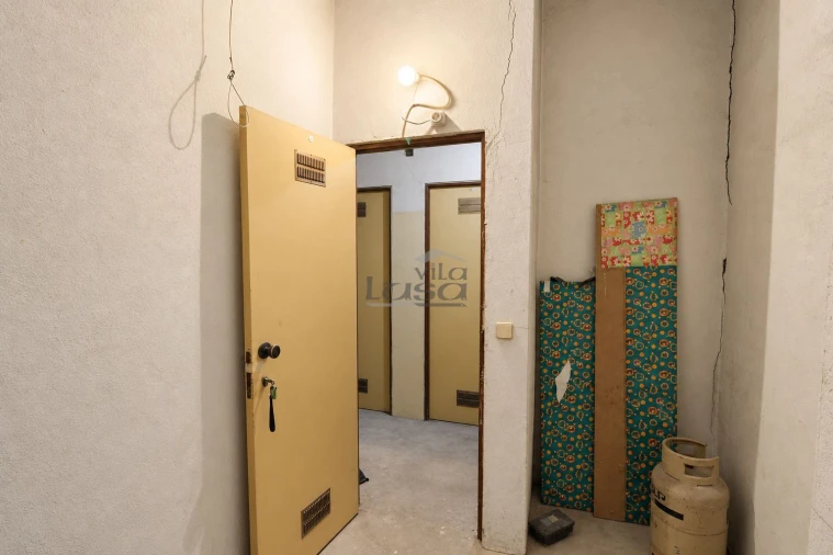 Apartamento T1 para Venda em Paranhos Foto 16