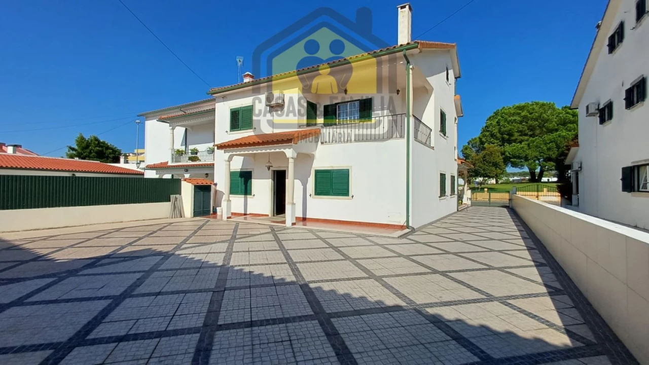 Moradia T5 para Venda em Nossa Sra de Fatima Foto 10