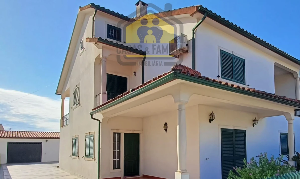 Moradia T5 para Venda em Nossa Sra de Fatima Foto 4