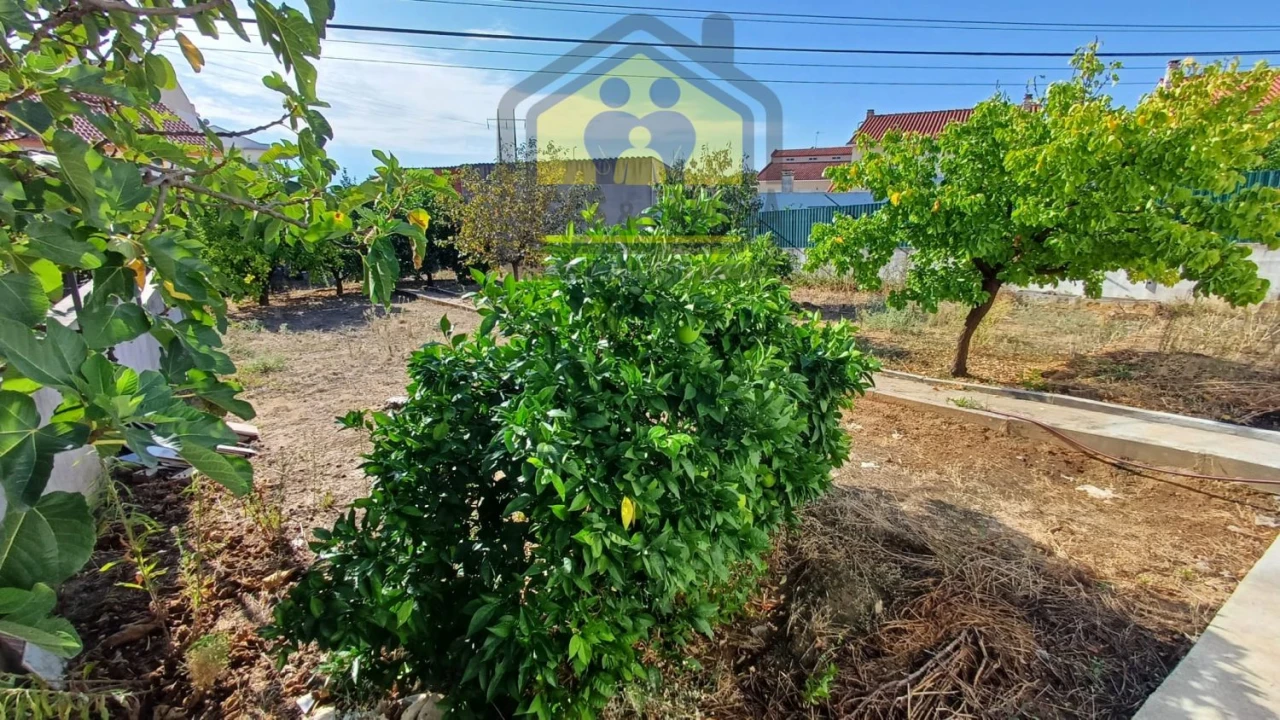 Moradia T5 para Venda em Nossa Sra de Fatima Foto 7