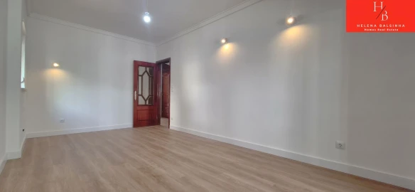 Apartamento T2 para Venda em Odivelas