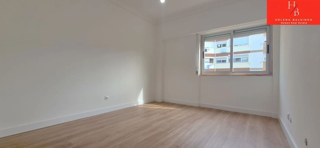 Apartamento T2 para Venda em Odivelas Foto 17