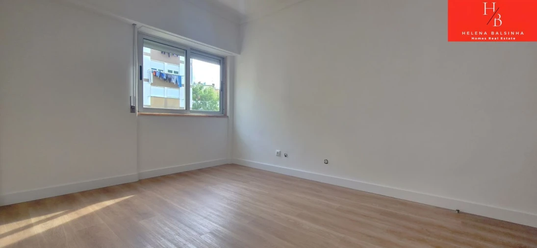 Apartamento T2 para Venda em Odivelas Foto 18