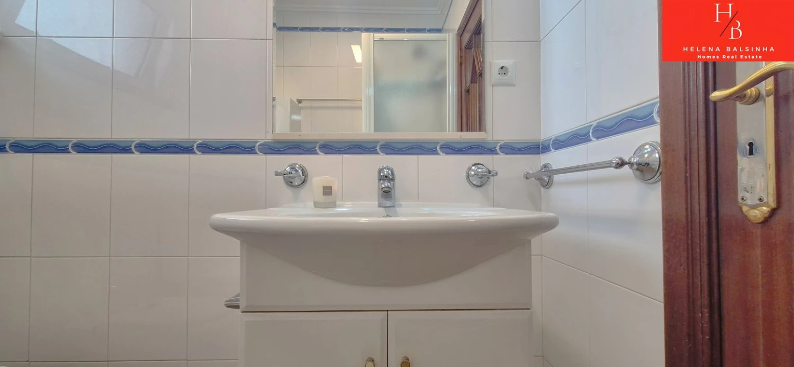 Apartamento T2 para Venda em Odivelas Foto 13