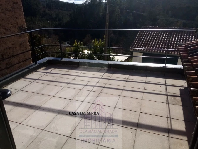 Moradia T2 para Venda em Castanheira de Pêra e Coentral Foto 9