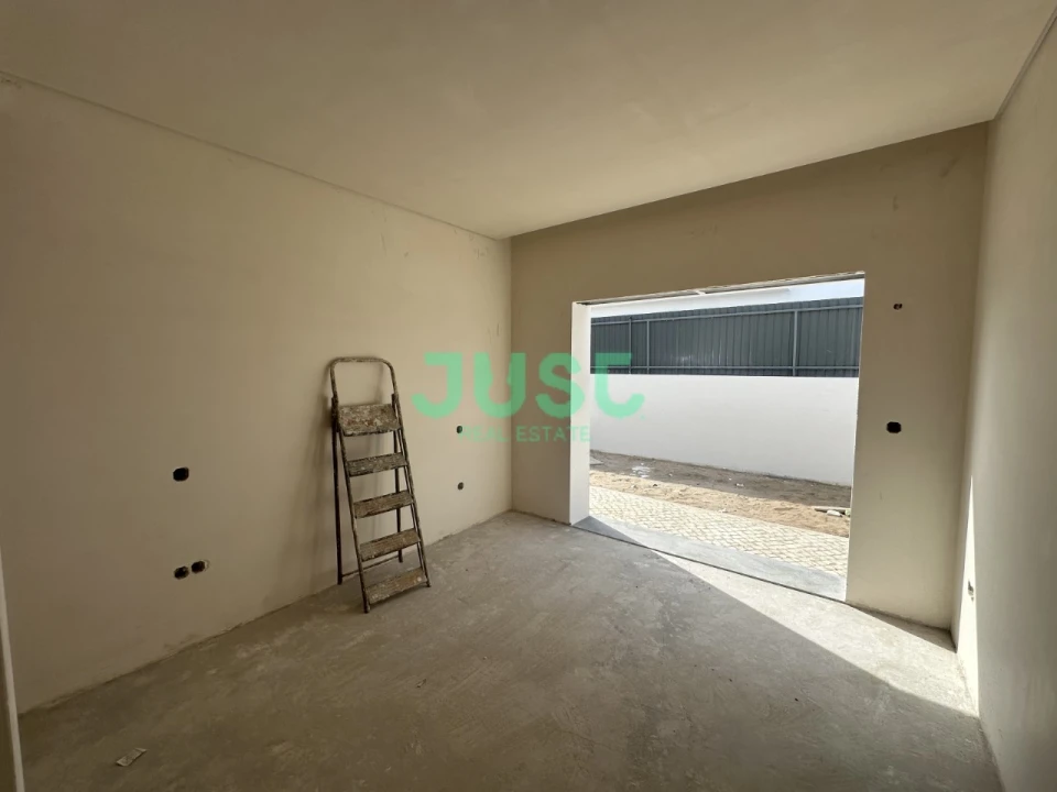 Moradia T3 para Venda em Fernao Ferro Foto 20