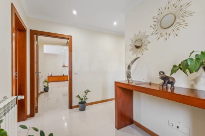 Moradia T5 para Venda em Atouguia da Baleia