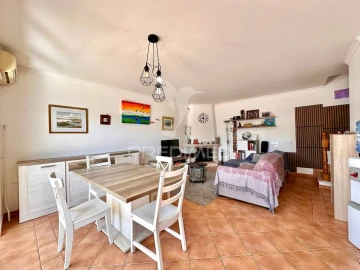Moradia T3 para Venda em Albufeira e Olhos de Água