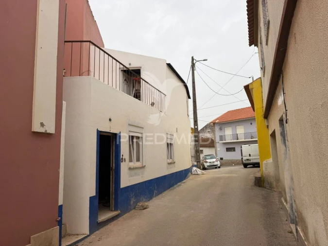 Moradia T2 para Venda em Peral Foto 2