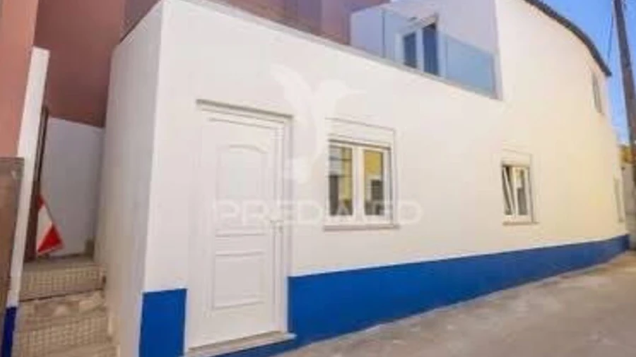 Moradia T2 para Venda em Peral