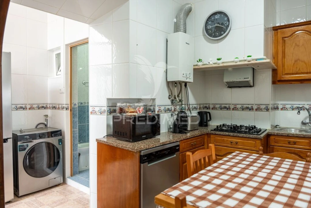 Apartamento T3 para Venda em Nazare Foto 5