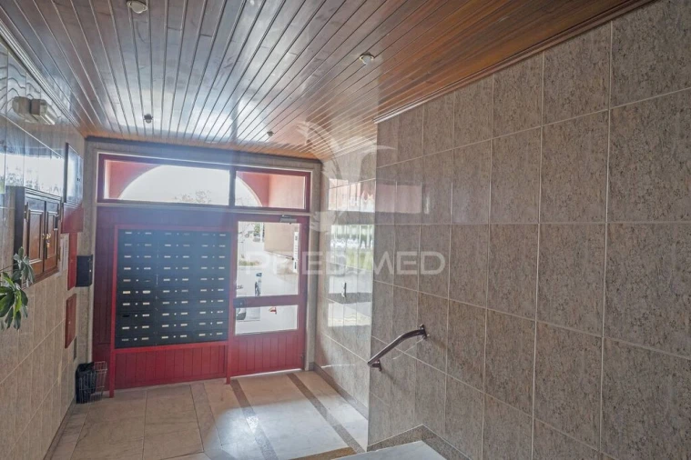 Apartamento T2 para Venda em Algueirão-Mem Martins Foto 20