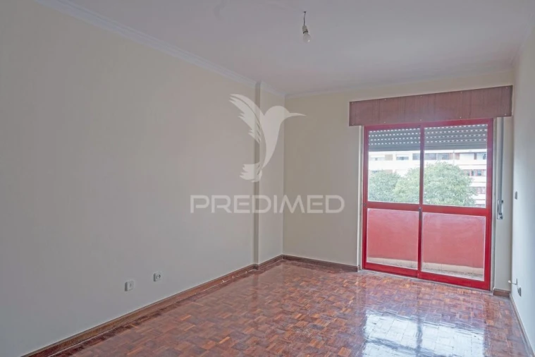 Apartamento T2 para Venda em Algueirão-Mem Martins Foto 9