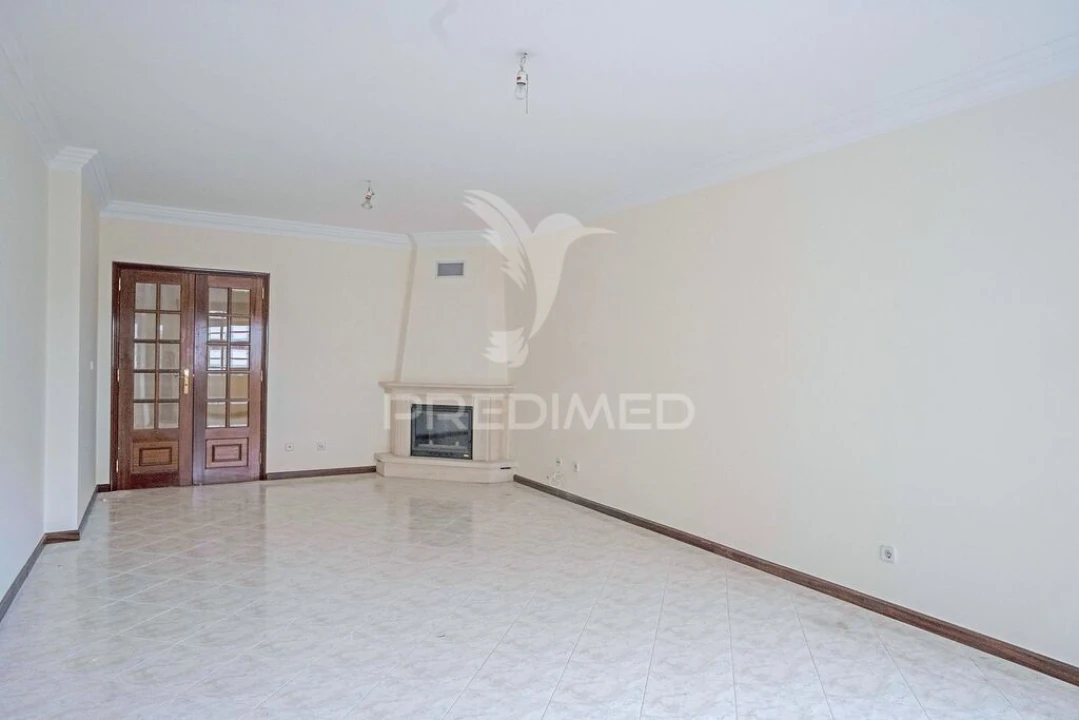Apartamento T2 para Venda em Algueirão-Mem Martins Foto 12