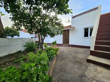 Moradia T3 para Venda em Santa Barbara de Padrões