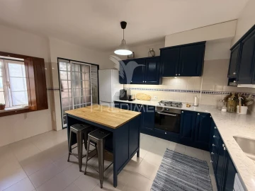 Apartamento T4 para Venda em Torres Novas (Santa Maria, Salvador e Santiago)