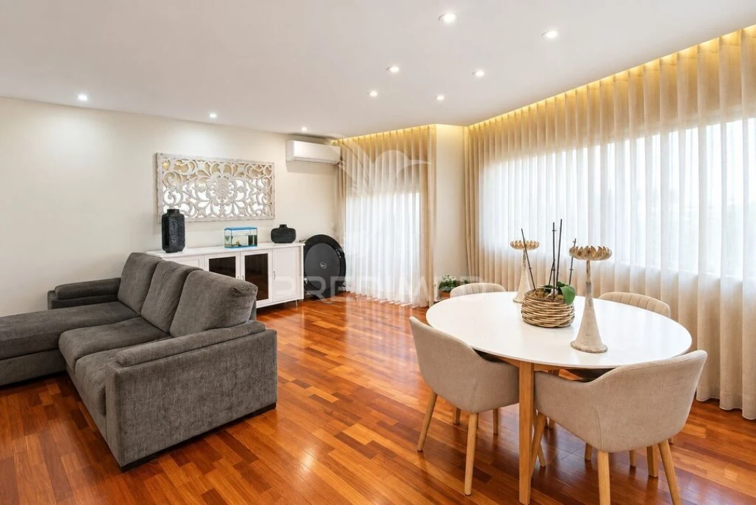 Apartamento T3 para Venda em Pedrouços Foto 1
