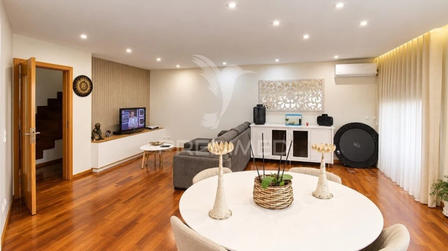 Apartamento T3 para Venda em Pedrouços