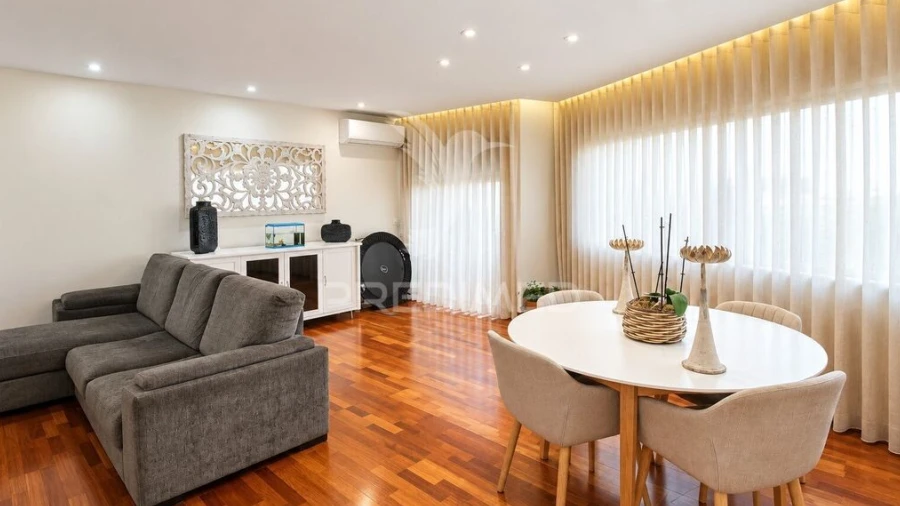 Apartamento T3 para Venda em Pedrouços
