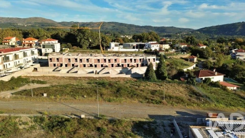 Terreno para Venda em Fonte Arcada e Oliveira