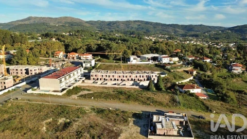 Terreno para Venda em Fonte Arcada e Oliveira