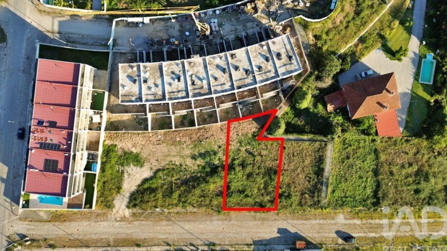 Terreno para Venda em Fonte Arcada e Oliveira